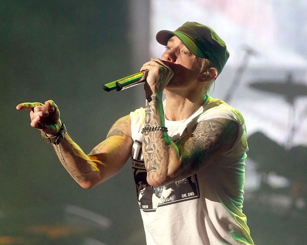 Live Listen: KamiKaze Eminem New Album – CARIBREPORT.COM